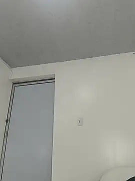 Naughty Little7 online show from September 2025 02:17:01 PM