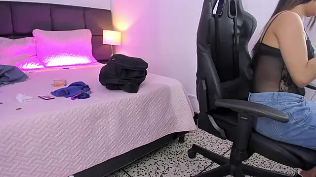 Megan Miles02 online show from March 2025 02:32:01 AM