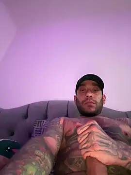 Pablo fucker online show from April 2026 09:30:02 PM
