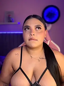 Emily cooper20 online show from April 2026 01:42:02 AM