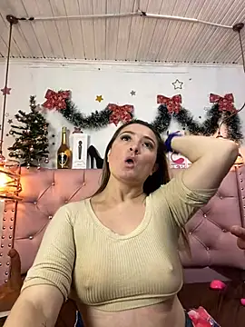 Snapshot of antonella87 chatting on December 2024 11:37:01 PM antonella87 online show from December 2024 11:37:01 PM