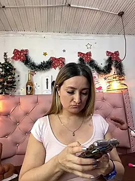 Snapshot of antonella87 chatting on December 2024 06:17:02 PM antonella87 online show from December 2024 06:17:02 PM