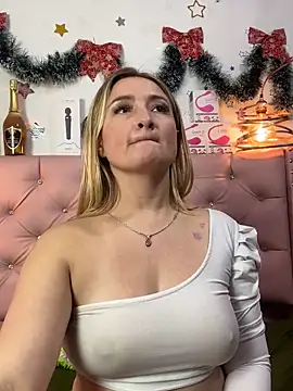 Snapshot of antonella87 chatting on January 2025 12:42:01 AM antonella87 online show from January 2025 12:42:01 AM