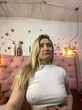Snapshot of antonella87 chatting on January 2025 01:50:01 AM antonella87 online show from January 2025 01:50:01 AM