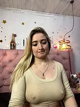 Snapshot of antonella87 chatting on January 2025 11:24:01 PM antonella87 online show from January 2025 11:24:01 PM