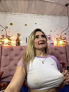 Snapshot of antonella87 chatting on February 2025 12:42:01 AM antonella87 online show from February 2025 12:42:01 AM
