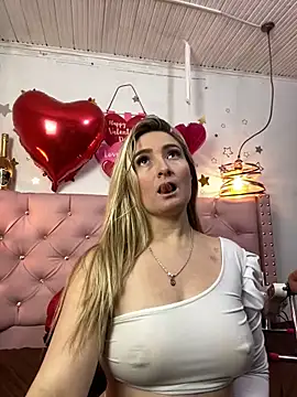Snapshot of antonella87 chatting on February 2025 11:44:01 PM antonella87 online show from February 2025 11:44:01 PM