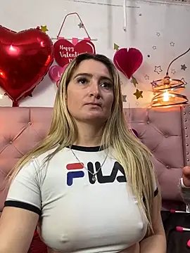 Snapshot of antonella87 chatting on February 2025 06:26:02 AM antonella87 online show from February 2025 06:26:02 AM