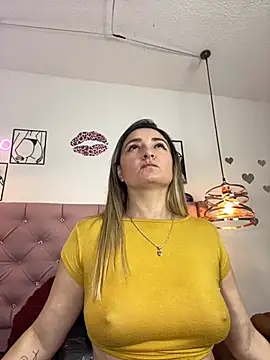 Snapshot of antonella87 chatting on September 2025 07:47:02 PM antonella87 online show from September 2025 07:47:02 PM