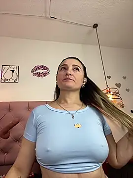 Snapshot of antonella87 chatting on September 2025 07:48:01 PM antonella87 online show from September 2025 07:48:01 PM