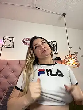 Snapshot of antonella87 chatting on September 2025 10:44:02 PM antonella87 online show from September 2025 10:44:02 PM