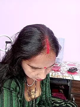 reemacouple007 online show from February 2026 06:52:02 AM