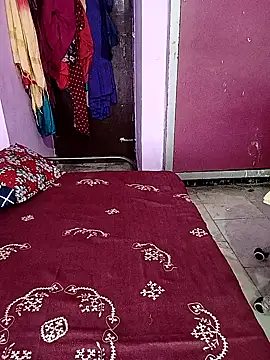 reemacouple007 online show from April 2026 07:58:01 PM