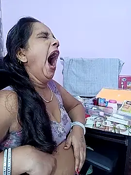 reemacouple007 online show from July 2026 05:26:02 PM