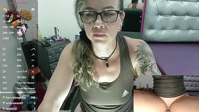 ViickySexy online show from January 2025 10:52:01 PM