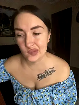 Roxana Bell online show from October 2025 03:42:01 PM