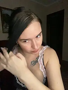 Roxana Bell online show from April 2026 05:13:02 PM