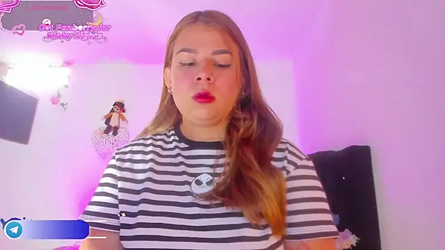 little tifanny82 online show from December 2025 01:27:02 PM