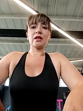 Snapshot of tata_laima__ chatting on April 2026 01:49:02 PM tata laima online show from April 2026 01:49:02 PM