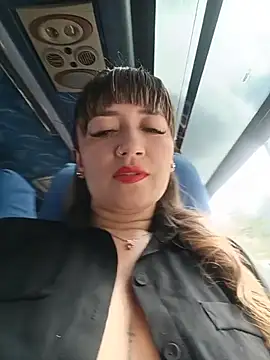 Snapshot of tata_laima__ chatting on May 2026 02:25:01 PM tata laima online show from May 2026 02:25:01 PM