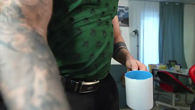 danielkraigforu online show from April 2026 03:28:01 PM