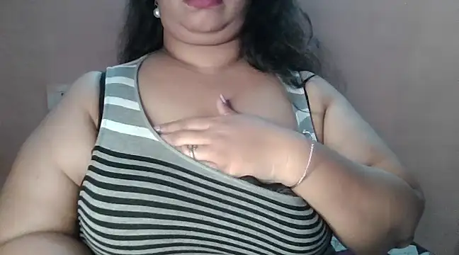 Ravina patil1 online show from January 2025 09:57:01 PM