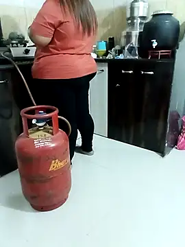 Ravina patil1 online show from November 2025 06:29:02 PM