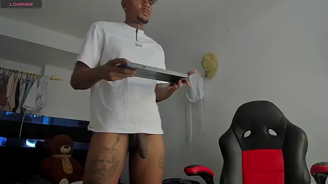 TysonWalkers online show from April 2026 09:37:02 PM