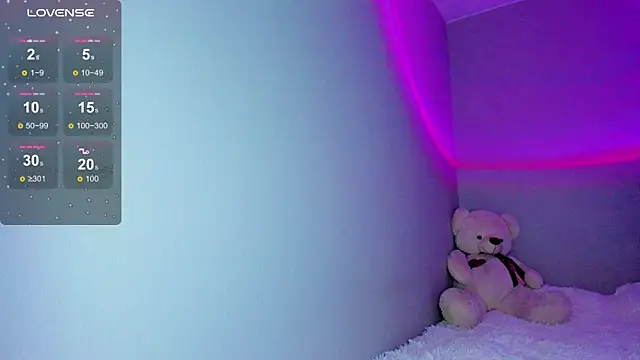 misspollywow online show from December 2025 06:04:02 PM