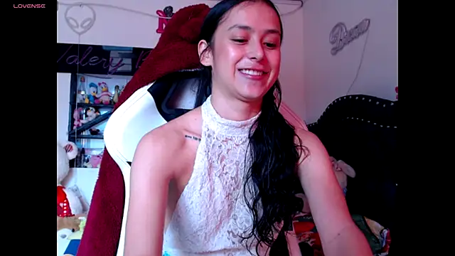 ValeryBaker  online show from November 2025 06:52:02 PM