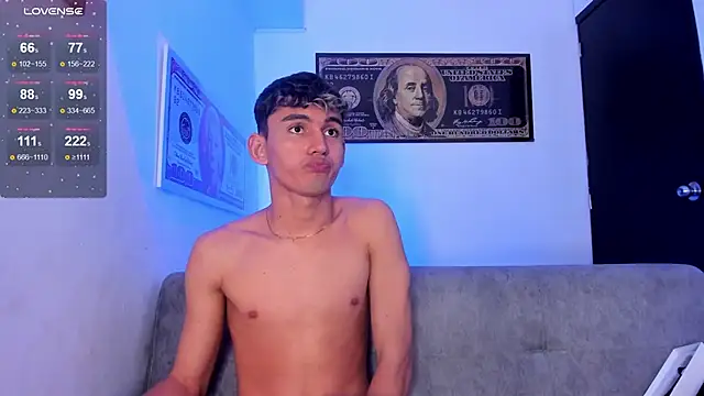 EstebanPerez  online show from December 2024 06:23:02 PM