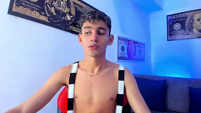 EstebanPerez  online show from December 2024 12:16:02 PM