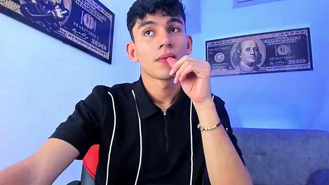 EstebanPerez  online show from January 2025 12:02:02 PM