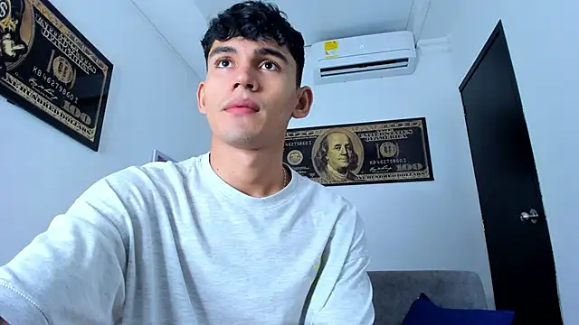 EstebanPerez  online show from January 2025 12:04:02 PM
