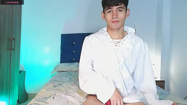EstebanPerez  online show from March 2025 01:46:02 PM