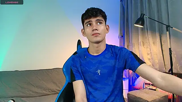EstebanPerez  online show from March 2025 02:37:02 PM