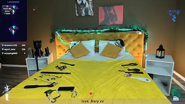 Snapshot of Mary_Xextra chatting on January 2025 04:12:01 AM Mary Xextra online show from January 2025 04:12:01 AM