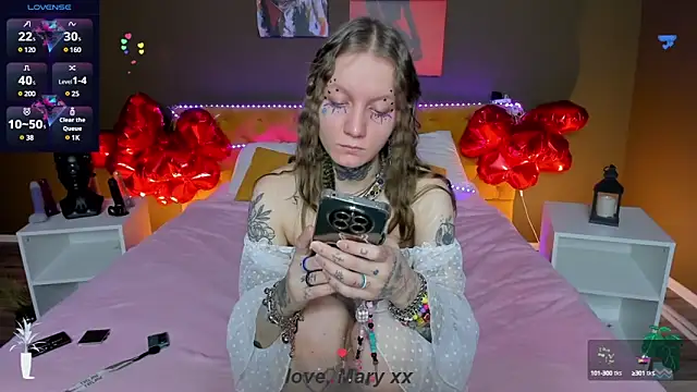 Snapshot of Mary_Xextra chatting on February 2025 01:13:01 AM Mary Xextra online show from February 2025 01:13:01 AM