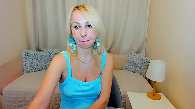 Anny Jey  online show from February 2026 07:21:01 PM