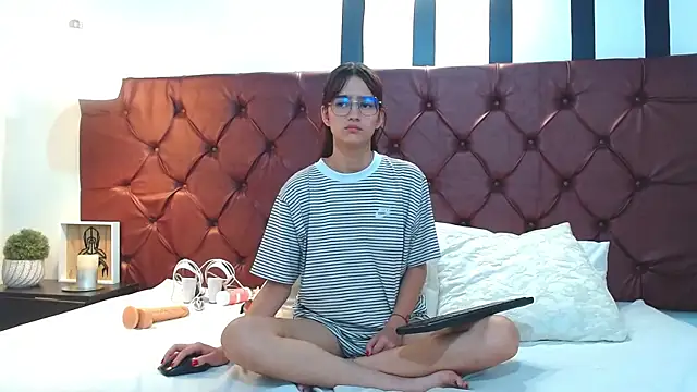 MelodyMansson online show from February 2025 08:03:02 PM