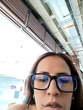 Lena-32 online show from March 2025 05:18:01 PM