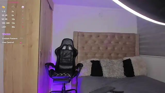 Snapshot of _Jackson_Brown chatting on October 2025 01:52:02 AM Jackson Brown online show from October 2025 01:52:02 AM