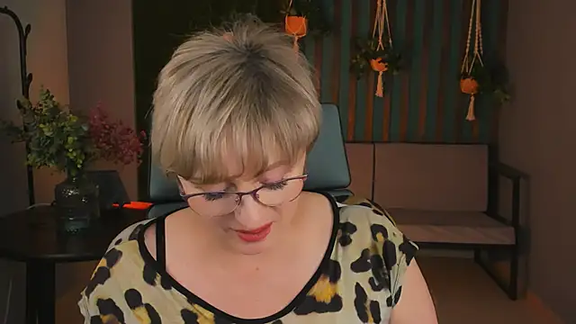 sugar vivien online show from December 2024 03:15:01 PM