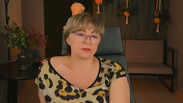 sugar vivien online show from December 2024 06:20:01 PM