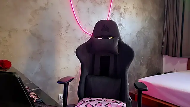 LeylaRosse online show from September 2025 07:35:02 AM