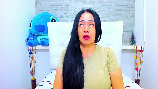 HorniestMilf online show from December 2025 12:06:01 AM