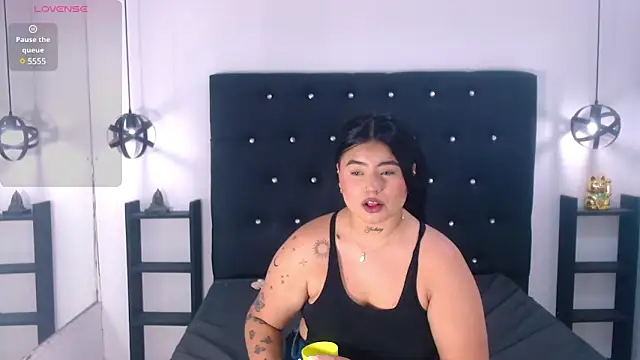 Mels  online show from January 2025 10:43:01 PM