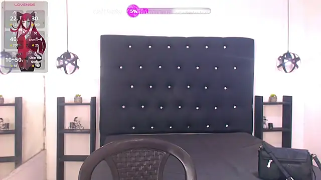 Mels  online show from April 2026 06:13:02 PM