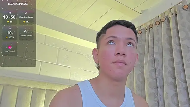 JulianRose 1 online show from February 2025 04:18:02 PM