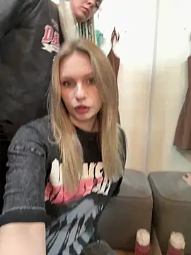 TwixCouple online show from January 2026 01:04:01 PM